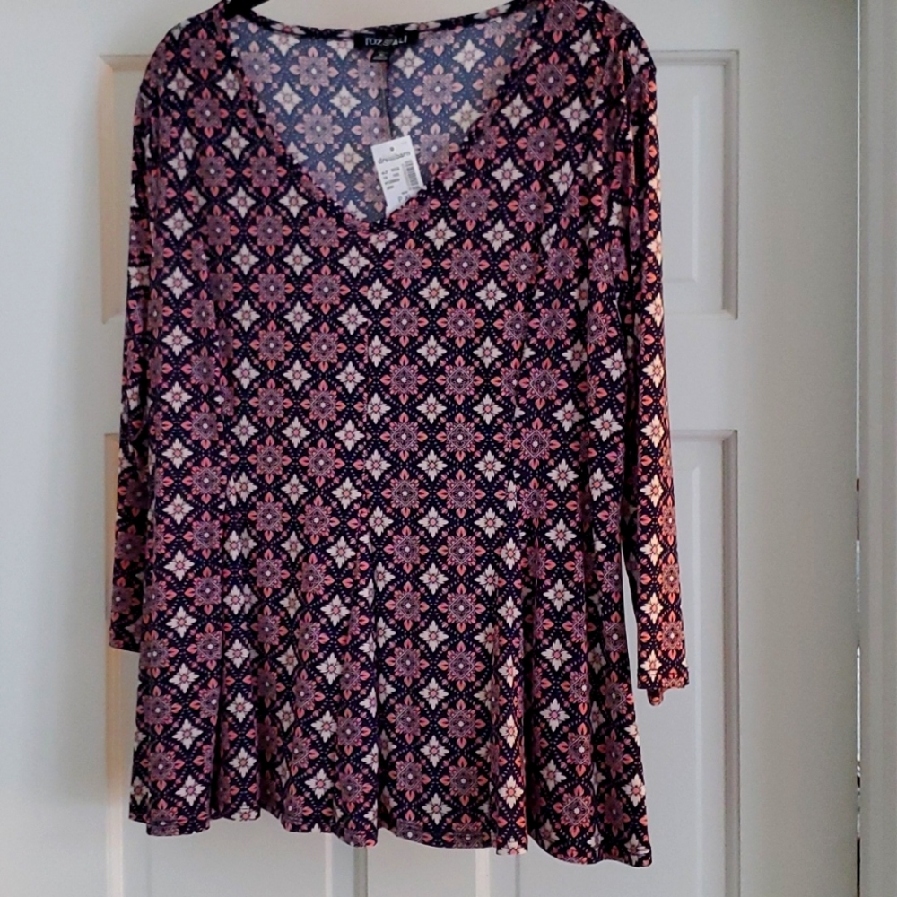 Roz & Ali Women's Petite XL Pink & Navy Blouse
